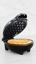 Mini Máquina Grill Waffle Panqueca 350W Redonda Preta