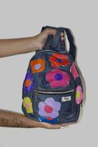 Mini Mochilinha Jeans estampa de Florzinha Mini Mochilinha Jeans estampa de Florzinha