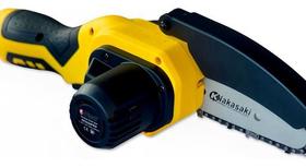 Mini Motosserra Bateria Recarregável Portátil C/ 2 Correntes Mini Motosserra Bateria Recarregável Portátil C/ 2 Correntes