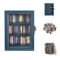 Mini ornamento de estante de livros SIHPTO Anxiety com 60 minilivros Mini ornamento de estante de livros SIHPTO Anxiety com 60 minilivros