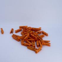 Mini Prendedor de Madeira Laranja 3,5cm - 50 unidades Mini Prendedor de Madeira Laranja 3,5cm - 50 unidades