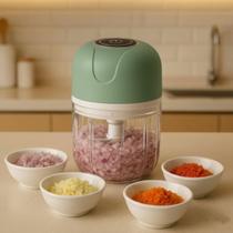 Mini Processador de Alimentos Triturador Portátil Recarregável Sem Fio USB Bivolt 3 Laminas Mini Processador de Alimentos Triturador Portátil Recarregável Sem Fio USB Bivolt 3 Laminas