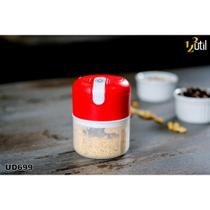 Mini Processador Elétrico de Alimentos Portátil com 3 lâminas de aço inox USB 250 ml Bivolt - 123 Útil Mini Processador Elétrico de Alimentos Portátil com 3 lâminas de aço inox USB 250 ml Bivolt - 123 Útil