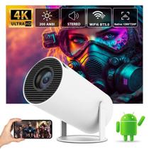 Mini projetor 4K portátil com fácil integração com smartphones e tablets.