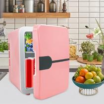 Mini Refrigerador Retrô Rosa 4L para Produtos Skin care Mini Geladeira 12V Multiuso com Função Refrigerador e Aquecedor para Casa, Carro Mini Refrigerador Retrô Rosa 4L para Produtos Skin care Mini Geladeira 12V Multiuso com Função Refrigerador e Aquecedor para Casa, Carro