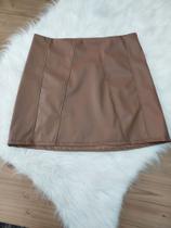 Mini saia em material sintético marrom