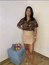 Mini saia P cor creme com fenda Mini saia P cor creme com fenda
