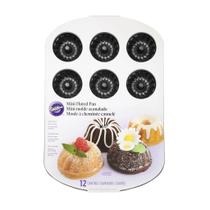 Mini tubo estriado antiaderente Wilton Cake Pan com 12 cavidades Mini tubo estriado antiaderente Wilton Cake Pan com 12 cavidades