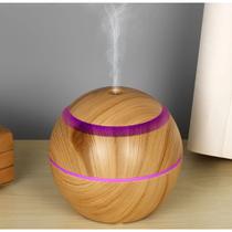 Mini Umidificador de Ar USB 130ml com Difusor de Aromas e Luz LED Design Madeira Portátil Mini Umidificador de Ar USB 130ml com Difusor de Aromas e Luz LED Design Madeira Portátil
