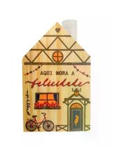 Mini Vaso Casinha Aqui a Felicidade mora - Pinus 10x6cm Mini Vaso Casinha Aqui a Felicidade mora - Pinus 10x6cm