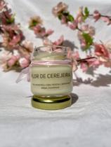 Mini Vela Aromática Lembrancinha Flor de Cerejeira 40g