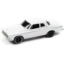 Miniatura - 1:64 - 1962 Plymouth Savoy Max Wedge White - Classic Gold Collection - Johnny Lightning JLCG029