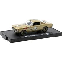 Miniatura - 1:64 - 1965 Ford Mustang Fastback - Drivers R94 - M2 Machines