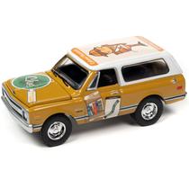 Miniatura - 1:64 - 1970 Chevrolet Blazer Clue - Pop Culture - Johnny Lightning JLPC007