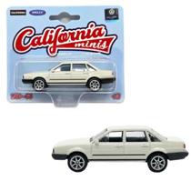 Miniatura 164 Volkswagen Santana Branco california Minis Miniatura 164 Volkswagen Santana Branco california Minis