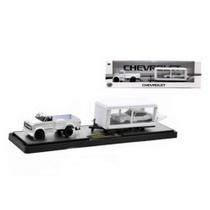Miniatura 1970 Chevy C60 + Chevelle SS 1:64 M2 Machines Miniatura 1970 Chevy C60 + Chevelle SS 1:64 M2 Machines