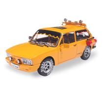 Miniatura 1979 VW Brasilia Amarela Mamonas 1:24 California