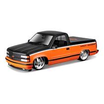 Miniatura 1993 Chevy Pickup 454 SS H-D Custom 1:24 Maisto