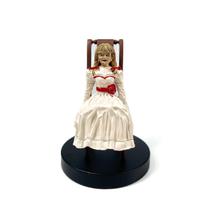 Miniatura Annabelle Comes Home Coleção Terror Hero Collector.