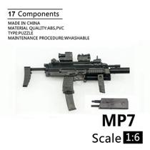 Miniatura arm brinquedo Mp7 escala 1/6 submetralhador