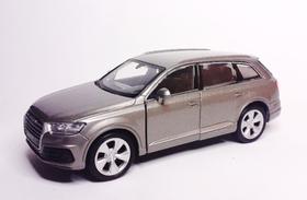 miniatura Audi Q7 - Welly
