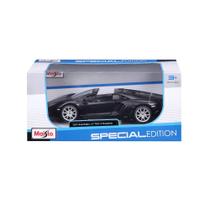 Miniatura Aventador LP 700-4 Roadste - Preto - 1:24