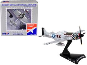 Miniatura Avião Daron P-51D Big Beautiful Doll Escala 1/100 Miniatura Avião Daron P-51D Big Beautiful Doll Escala 1/100