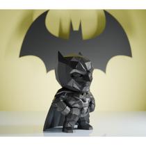 Miniatura Batman Low Poly 3D em PLA Decoração Mini Cavaleiro das Trevas Geek