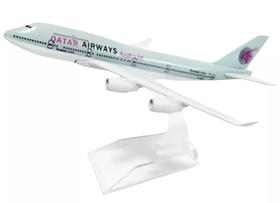 Miniatura Boeing 747-400 Qatar Airways - 16 cm Miniatura Boeing 747-400 Qatar Airways - 16 cm