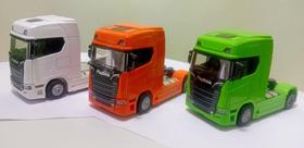 Miniatura caminhão carreta de metal