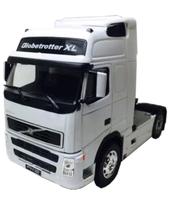 Miniatura Caminhão Volvo FH Globetrotter 500 Toco 4X2 Escala 1-32