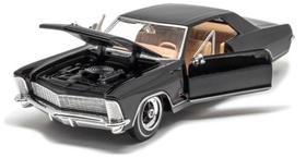 Miniatura Carro Buick Riviera (1965) escala 1:26 - Maisto Miniatura Carro Buick Riviera (1965) escala 1:26 - Maisto