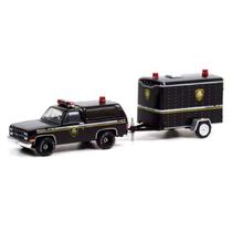 Miniatura Carro Chevrolet K5 Blazer Utica 1990 C/ Trailer Polícia Hitch e Tow Série 22 1/64 Greenlight Gre3220