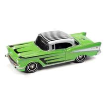 Miniatura Carro Chevy Bel Air 1957 1/64 Johnny Lightning JHNJLSP230A