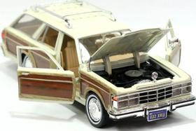 Miniatura Carro Chrysler LeBaron Town & Country Wagon (1979) - 1:24 - Motor Max Miniatura Carro Chrysler LeBaron Town & Country Wagon (1979) - 1:24 - Motor Max
