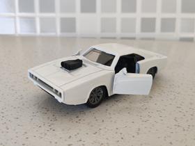 Miniatura Carro Filme Velozes e Furiosos Toretto Dodge Modelo 1970 4 Cores