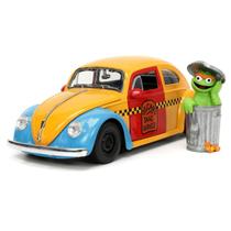 Miniatura Carro Volkswagen Beetle Fusca Taxi c/ Figura Oscar Vila Sésamo 1959 1/24 Jada Toys JAD32801 Miniatura Carro Volkswagen Beetle Fusca Taxi c/ Figura Oscar Vila Sésamo 1959 1/24 Jada Toys JAD32801