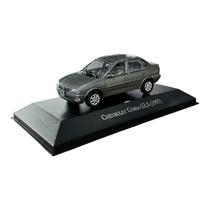 Miniatura Chevrolet Corsa GLS 1997 Cinza Metal 1:43