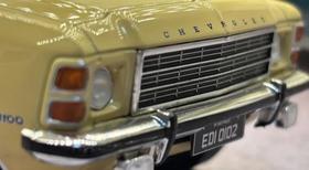 Miniatura Chevrolet opala série Califórnia escala 1/24 Miniatura Chevrolet opala série Califórnia escala 1/24