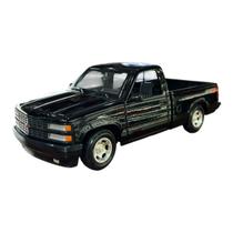 Miniatura Chevrolet Silverado 454 SS Preto Metal 1:24 Miniatura Chevrolet Silverado 454 SS Preto Metal 1:24