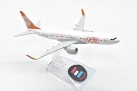 Miniatura de avião boeing 737 gol em metal - 1:200