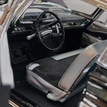 Miniatura Desoto Adventurer 1961 Preto Yatming 1/18