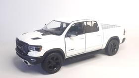 miniatura Dodge Ram 1500 GAM0480