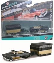 Miniatura em Metal Carro + Trailer - Tow & Go - 1/64 - Maisto