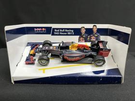 Miniatura F1 Red Bull Racing Rbr Tag Heuer Rb12 1:43 Bburago Azul