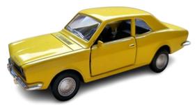 miniatura Ford Corcel amarela GAM0182