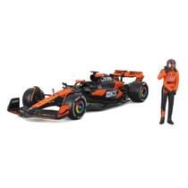 Miniatura Formula 1 McLaren MCL38 - C/ Boneco Oscar Piastri 81 F1 Miami Grand Prix 2024 - Bburago - 1/24 Miniatura Formula 1 McLaren MCL38 - C/ Boneco Oscar Piastri 81 F1 Miami Grand Prix 2024 - Bburago - 1/24