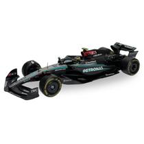 Miniatura Fórmula 1 Mercedes AMG W15 C/ Piloto L. Hamilton 44 2024 - Bburago - 1:24