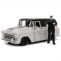 Miniatura Frankenstein e Chevrolet Suburban 1957 escala 1:24 Jada - 801310321911