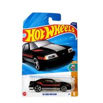 Miniatura hot wheels hw 70 vs. 90s 7/10 92 ford mustang 127/250 hyy68n7c5